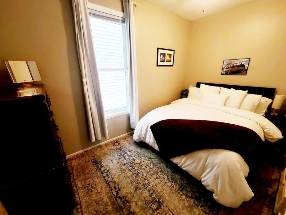 Apartamento Hermosa House Apartment - Peaceful Quiet 3Br, Free Street Parking, Solar Powered, By Logan Square Chicago