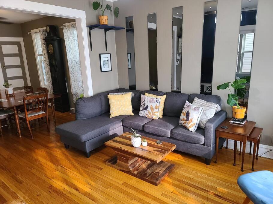 Apartamento Hermosa House Apartment - Peaceful Quiet 3Br, Free Street Parking, Solar Powered, By Logan Square