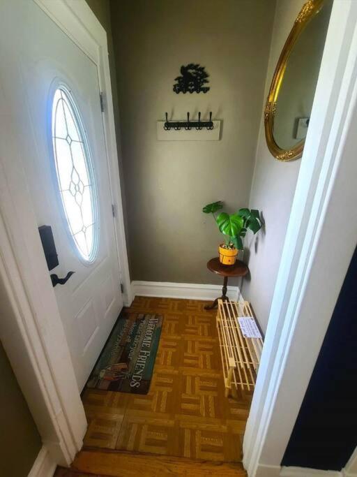 Hermosa House Apartment - Peaceful Quiet 3Br, Free Street Parking, Solar Powered, By Logan Square * Chicago