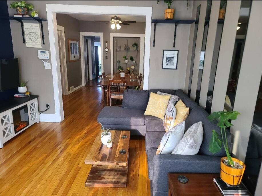Hermosa House Apartment - Peaceful Quiet 3Br, Free Street Parking, Solar Powered, By Logan Square Apartamento *