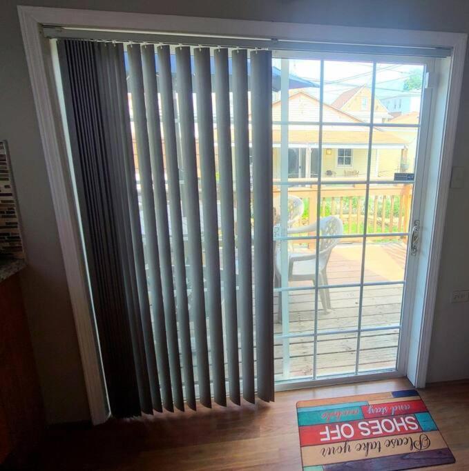 Apartment Hermosa House Apartment - Peaceful Quiet 3Br, Free Street Parking, Solar Powered, By Logan Square Chicago